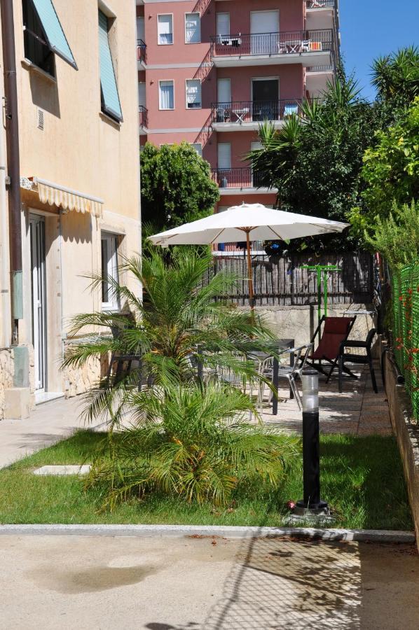 Via Battisti 231 1 Apartamento Pietra Ligure Exterior foto