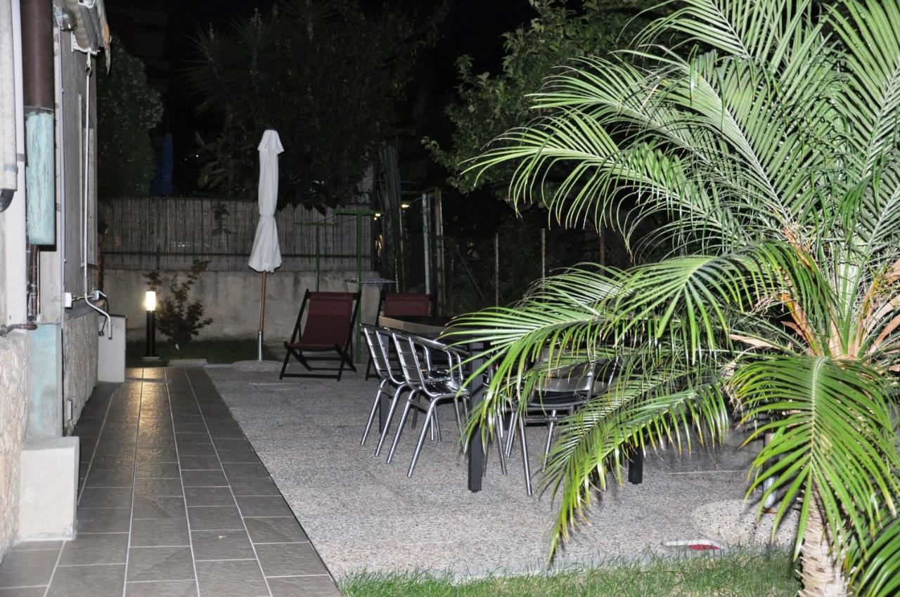 Via Battisti 231 1 Apartamento Pietra Ligure Exterior foto